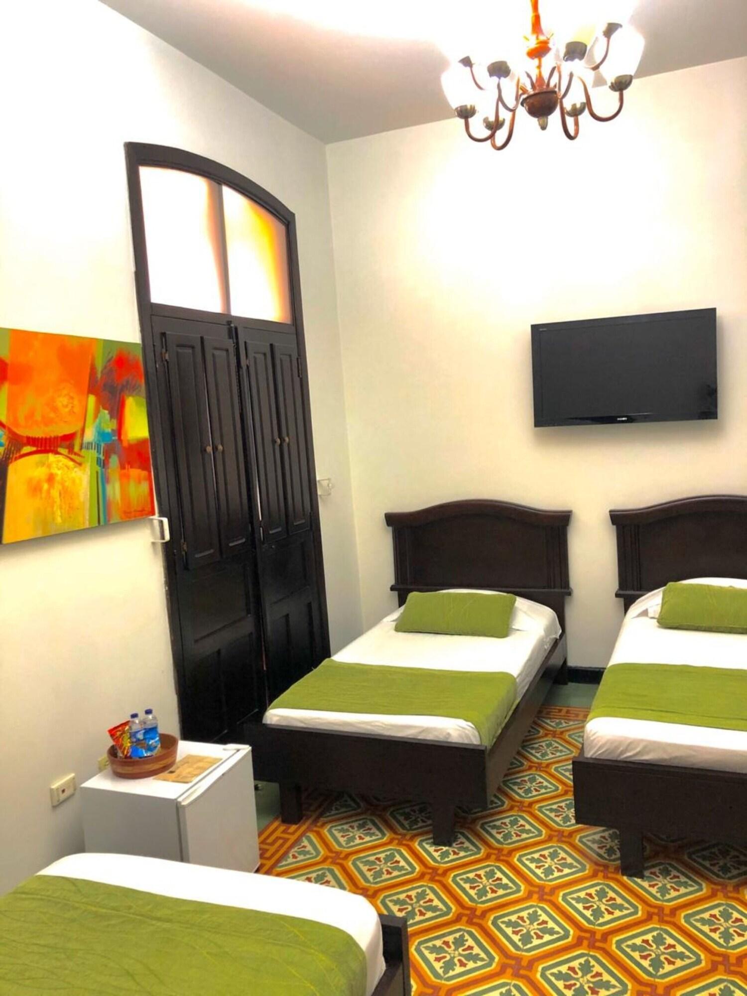 Casa Escobar Buga Hotel Екстериор снимка