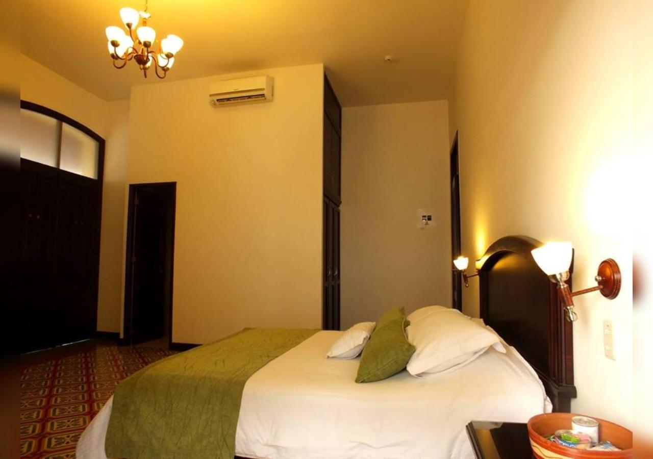 Casa Escobar Buga Hotel Екстериор снимка