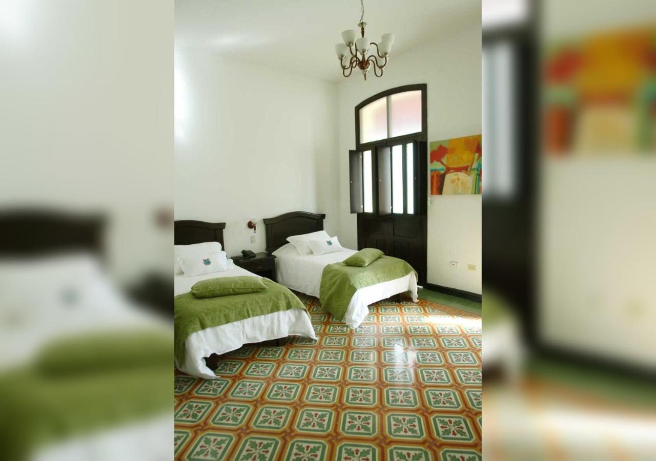Casa Escobar Buga Hotel Екстериор снимка
